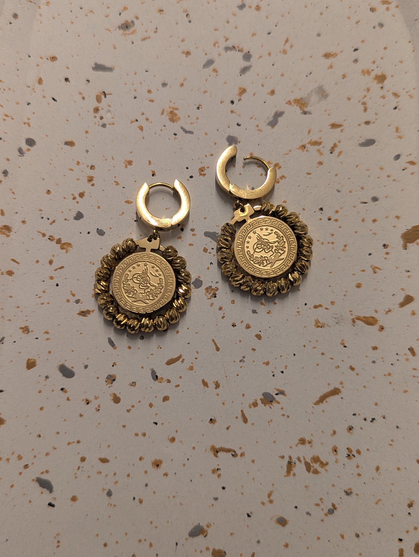 ✨ Vergoldete Medaillon-Ohrringe – Antikes Münzdesign ✨