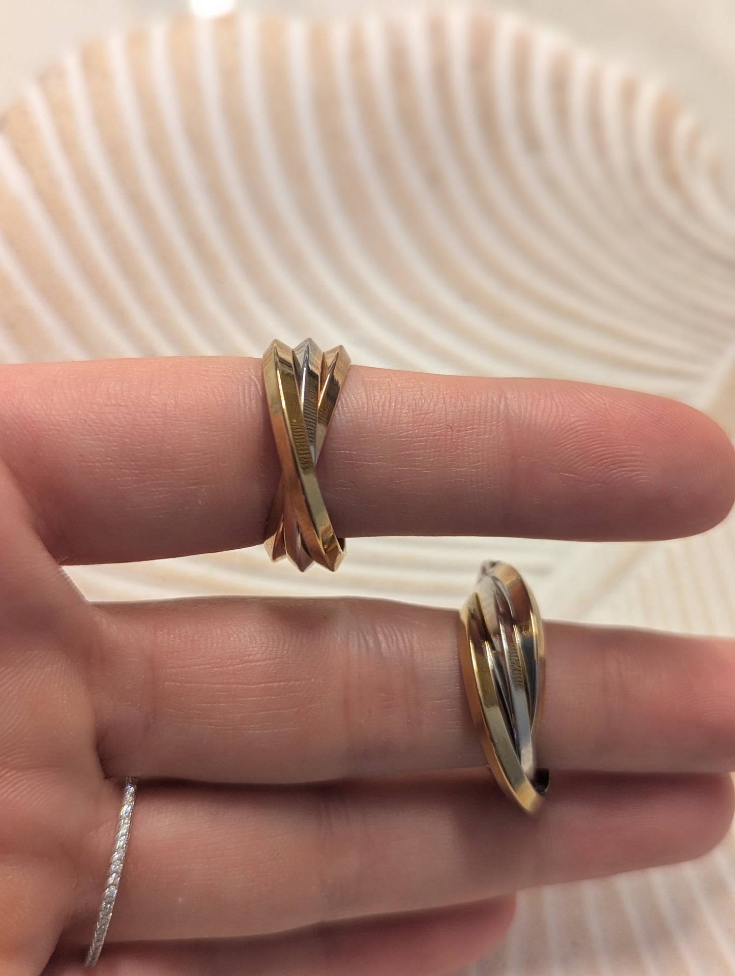 ✨ Orecchini a cerchio tricolore in acciaio inossidabile 316L - Oro, argento e oro rosa ✨