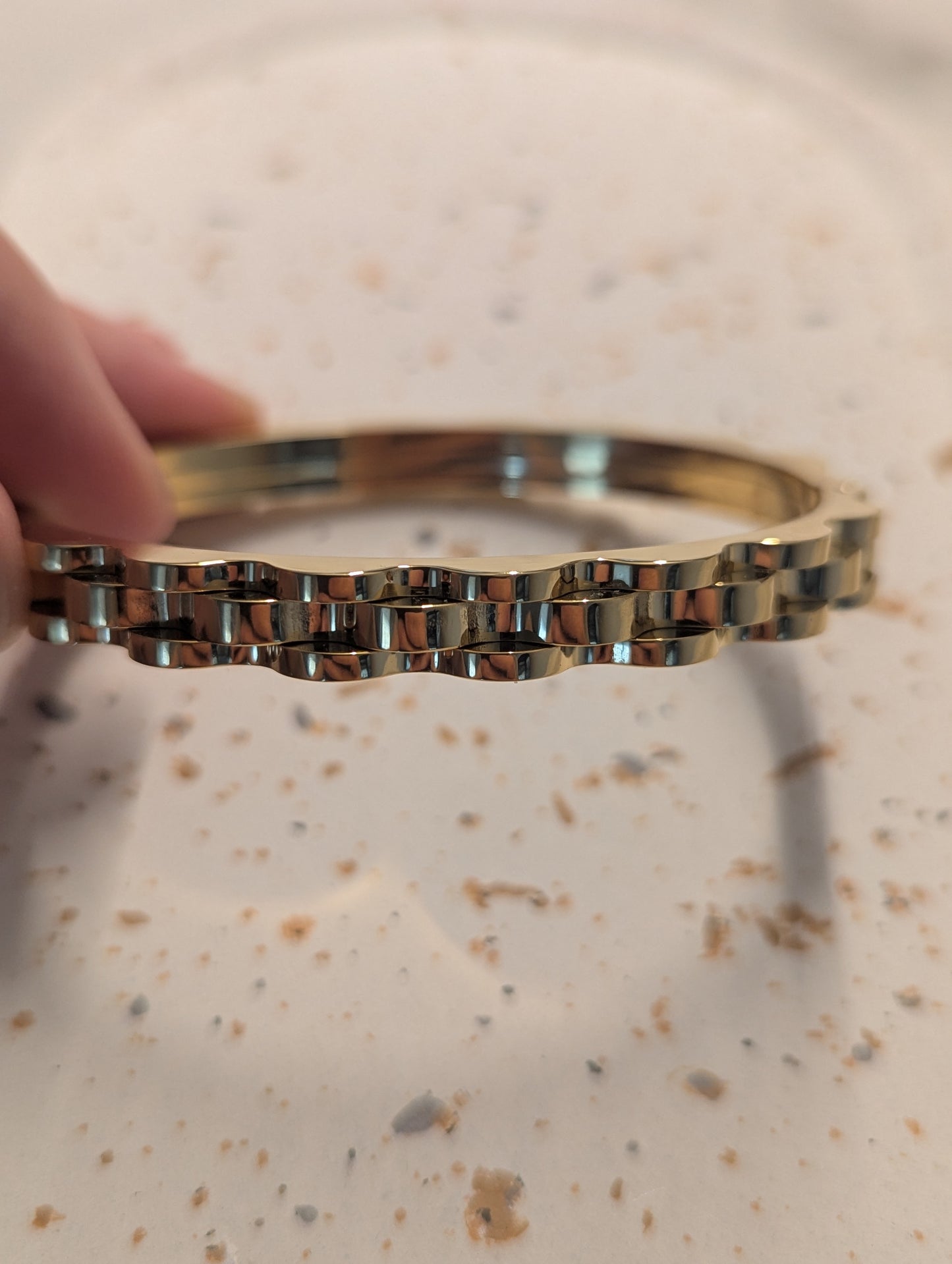 β¨ Stainless steel 316L bangle β Modern design in gold & silver β¨