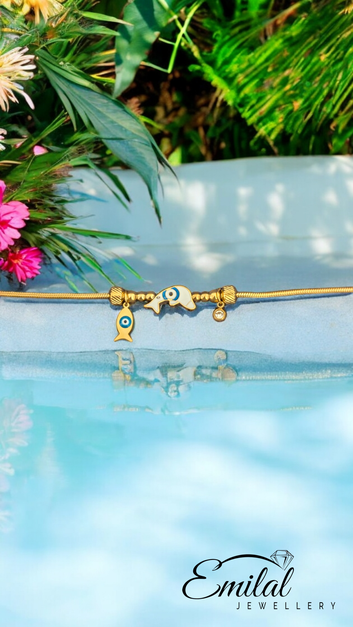 Charmantes Armband mit Delfin- und Fisch-Details
